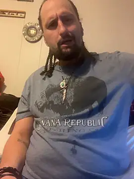 Snapshot of BobbyQ29 chatting on November 29, 2025, 12:00 am BobbyQ29 online show from November 29, 2025, 12:00 am