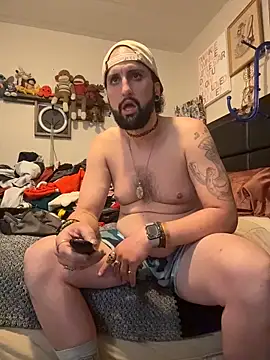 Snapshot of BobbyQ29 chatting on March 13, 2026, 7:46 am BobbyQ29 online show from March 13, 2026, 7:46 am