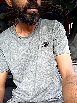 DulajThushara2468 online show from February 19, 2026, 3:14 am