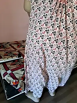 Ravina patil1 online show from April 12, 2026, 3:54 am