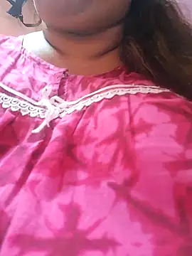 Snapshot of Ravina_patil1 chatting on October 5, 2025, 7:48 pm Ravina patil1 online show from October 5, 2025, 7:48 pm