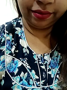 Ravina patil1 online show from December 17, 2025, 2:55 pm