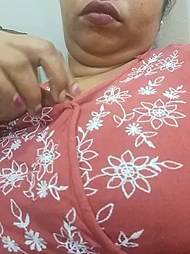 Ravina patil1 online show from November 9, 2025, 7:51 pm