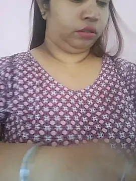 Ravina patil1 online show from April 11, 2026, 7:05 am