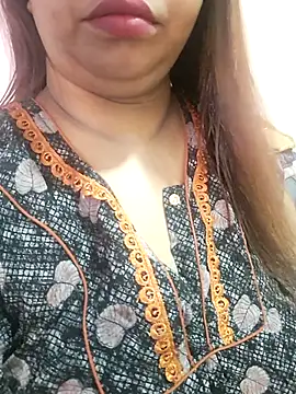 Ravina patil1 online show from March 30, 2026, 7:21 am