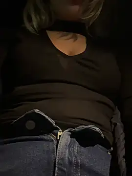 Snapshot of EmillyGreen1 chatting on February 1, 2025, 5:58 pm EmillyGreen1 online show from February 1, 2025, 5:58 pm