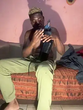 Snapshot of Maskman941 chatting on March 24, 2026, 8:58 am Maskman941 online show from March 24, 2026, 8:58 am