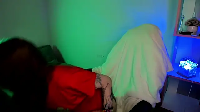 Snapshot of Mary_Xextra chatting on October 22, 2025, 12:54 am Mary Xextra online show from October 22, 2025, 12:54 am