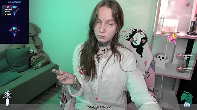 Snapshot of Mary_Xextra chatting on November 12, 2025, 1:21 am Mary Xextra online show from November 12, 2025, 1:21 am