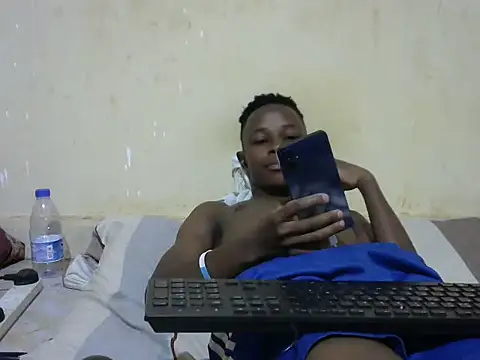 swthairydic online show from October 2, 2025, 2:31 pm