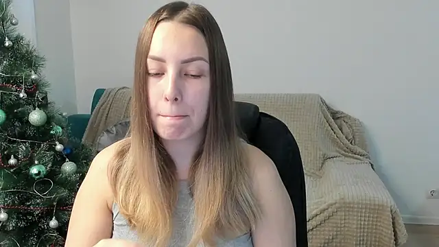 Snapshot of Mia_shy1 chatting on December 18, 2025, 7:02 am Mia shy1 online show from December 18, 2025, 7:02 am