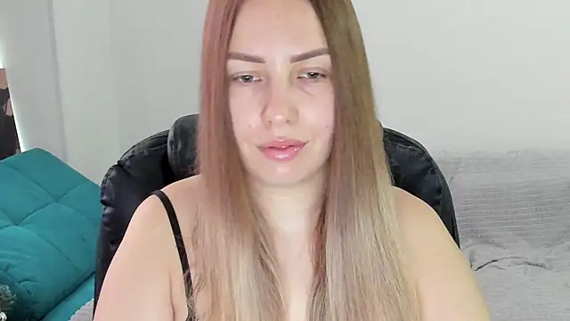 Snapshot of Mia_shy1 chatting on January 14, 2026, 7:12 am Mia shy1 online show from January 14, 2026, 7:12 am