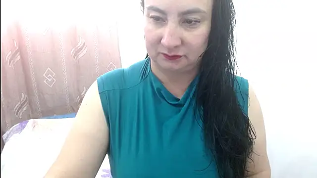 Snapshot of Ashyle chatting on July 15, 2026, 6:37 pm Ashyle online show from July 15, 2026, 6:37 pm