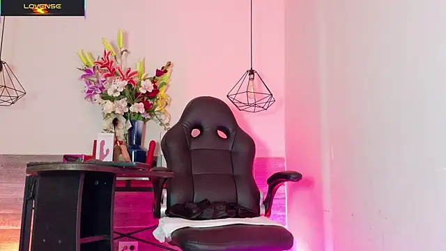 Scarlettt Ass online show from January 17, 2026, 5:05 pm