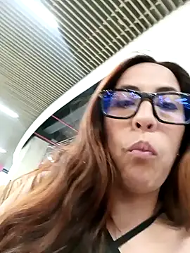 Snapshot of Lena-32 chatting on February 14, 2025, 3:36 pm Lena-32 online show from February 14, 2025, 3:36 pm