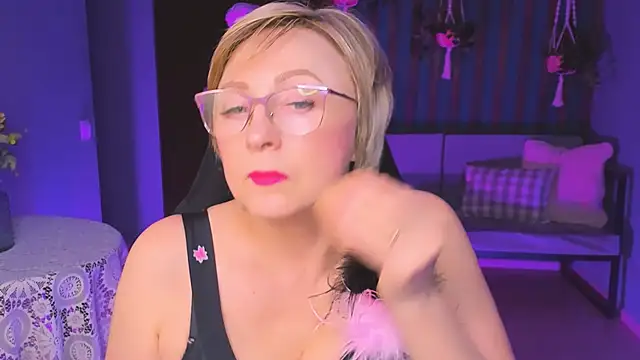 sugar vivien online show from March 22, 2025, 9:13 am