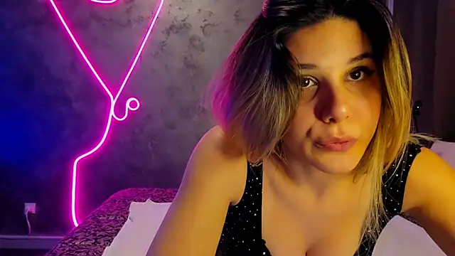 Snapshot of LeylaRosse chatting on January 12, 2026, 9:16 am LeylaRosse online show from January 12, 2026, 9:16 am