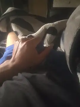 Snapshot of ERICCK21A chatting on November 17, 2025, 8:57 pm ERICCK21A online show from November 17, 2025, 8:57 pm