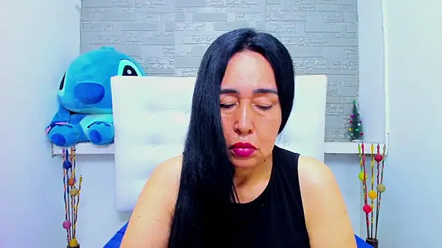 Snapshot of HorniestMilf chatting on November 22, 2025, 2:49 pm HorniestMilf online show from November 22, 2025, 2:49 pm