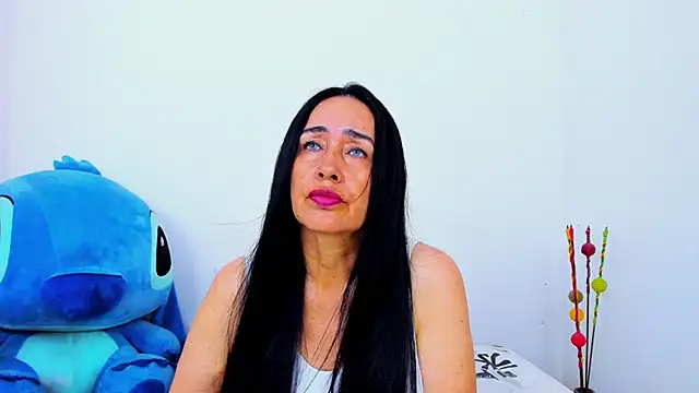 Snapshot of HorniestMilf chatting on April 15, 2026, 8:09 pm HorniestMilf online show from April 15, 2026, 8:09 pm