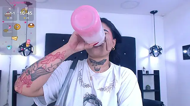 Snapshot of Mels_ chatting on November 22, 2025, 6:51 pm Mels online show from November 22, 2025, 6:51 pm