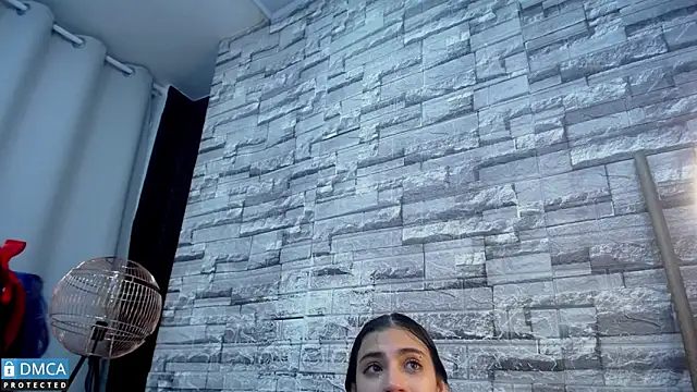 Snapshot of BellaOdisea chatting on March 22, 2025, 5:49 am BellaOdisea online show from March 22, 2025, 5:49 am