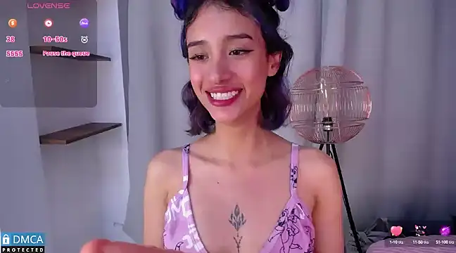Snapshot of BellaOdisea chatting on March 15, 2025, 5:19 am BellaOdisea online show from March 15, 2025, 5:19 am