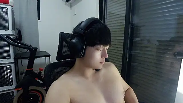 Snapshot of Tkcqcc chatting on February 3, 2026, 1:16 pm Tkcqcc online show from February 3, 2026, 1:16 pm