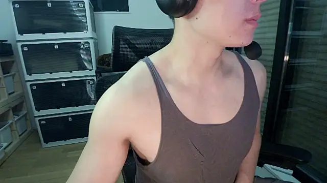 Snapshot of Tkcqcc chatting on March 26, 2026, 3:21 pm Tkcqcc online show from March 26, 2026, 3:21 pm