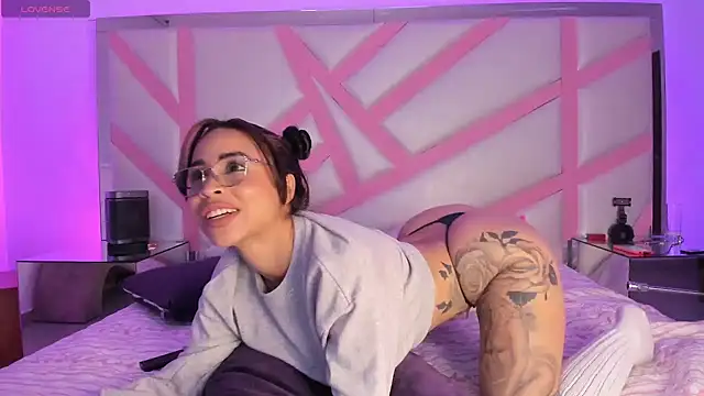 paulina soto online show from December 14, 2024, 7:51 am