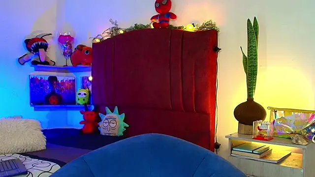 alisson zafiro  online show from March 2, 2026, 5:08 am