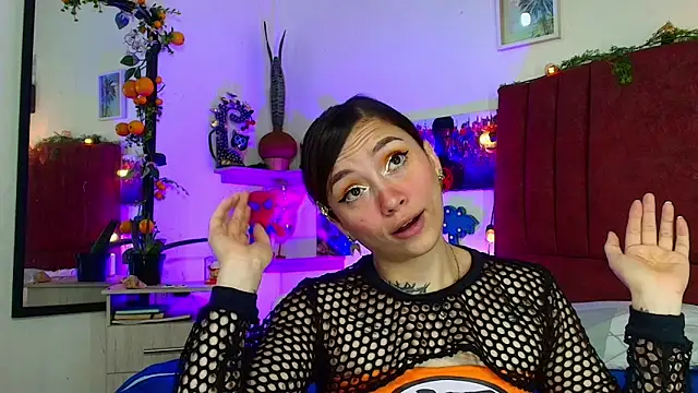 alisson zafiro  online show from March 30, 2026, 3:30 am