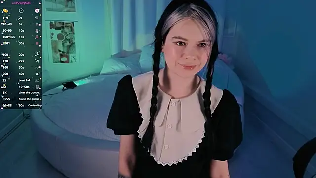 Lil Amelie online show from October 14, 2025, 7:42 am