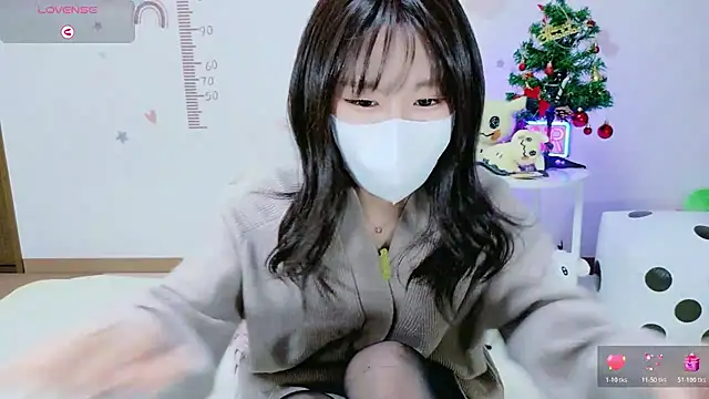 Snapshot of _Iroha_99 chatting on December 19, 2025, 2:08 pm Iroha 99 online show from December 19, 2025, 2:08 pm