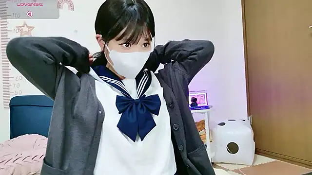 Snapshot of _Iroha_99 chatting on February 1, 2026, 2:15 pm Iroha 99 online show from February 1, 2026, 2:15 pm