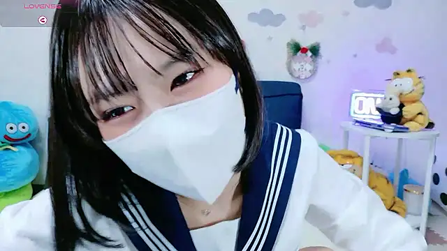 Snapshot of _Iroha_99 chatting on January 9, 2026, 2:13 pm Iroha 99 online show from January 9, 2026, 2:13 pm