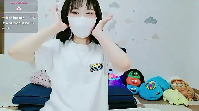 Snapshot of _Iroha_99 chatting on June 19, 2026, 2:45 pm Iroha 99 online show from June 19, 2026, 2:45 pm