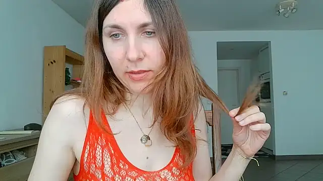 Snapshot of JasmineGlamour chatting on May 4, 2026, 7:33 am JasmineGlamour online show from May 4, 2026, 7:33 am