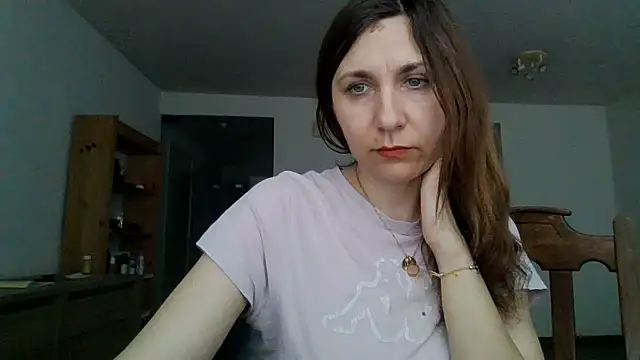 Snapshot of JasmineGlamour chatting on May 7, 2026, 6:00 pm JasmineGlamour online show from May 7, 2026, 6:00 pm