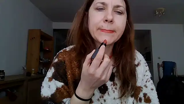 Snapshot of JasmineGlamour chatting on April 10, 2026, 4:14 pm JasmineGlamour online show from April 10, 2026, 4:14 pm