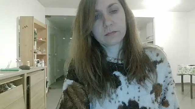 Snapshot of JasmineGlamour chatting on April 25, 2026, 3:42 am JasmineGlamour online show from April 25, 2026, 3:42 am