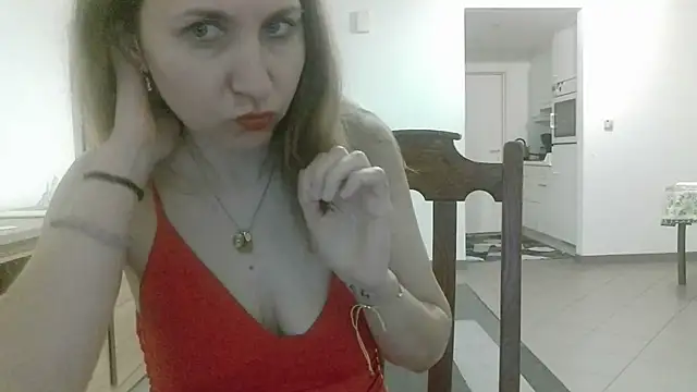 Snapshot of JasmineGlamour chatting on April 27, 2026, 7:56 pm JasmineGlamour online show from April 27, 2026, 7:56 pm