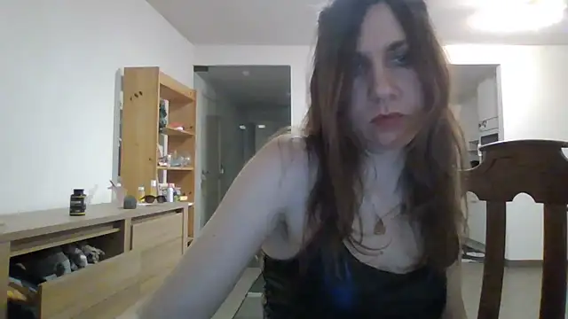 Snapshot of JasmineGlamour chatting on April 14, 2026, 3:11 am JasmineGlamour online show from April 14, 2026, 3:11 am
