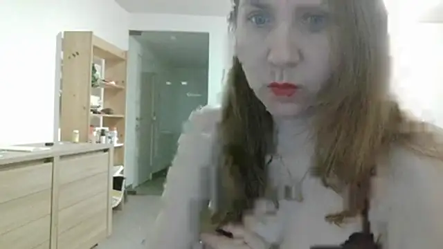 Snapshot of JasmineGlamour chatting on May 16, 2026, 1:04 am JasmineGlamour online show from May 16, 2026, 1:04 am