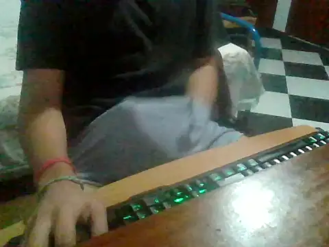 Snapshot of CummedCock chatting on October 29, 2025, 5:12 pm CummedCock online show from October 29, 2025, 5:12 pm