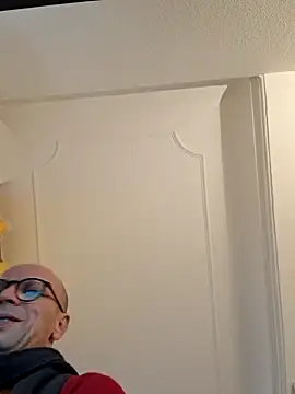 wedge75 online show from December 20, 2025, 2:53 pm