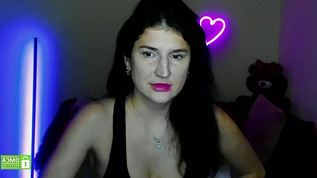 Alianna Solo Kisses online show from February 11, 2026, 12:27 pm