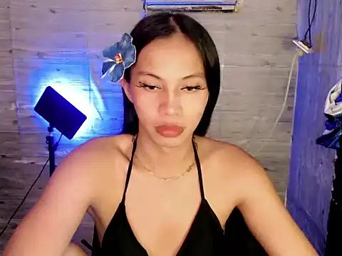 Snapshot of whiteladyboy chatting on February 22, 2026, 8:49 am whiteladyboy online show from February 22, 2026, 8:49 am