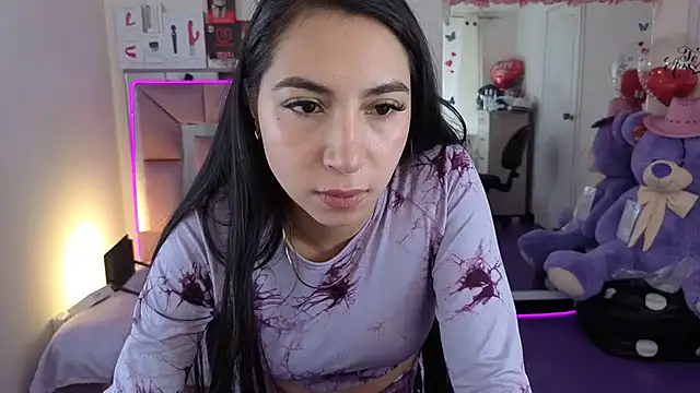 Snapshot of AriadnaCappelletty chatting on November 17, 2025, 4:11 pm AriadnaCappelletty online show from November 17, 2025, 4:11 pm