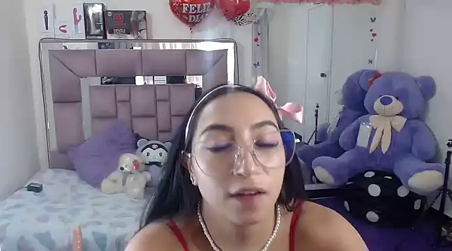 Snapshot of AriadnaCappelletty chatting on March 15, 2025, 7:38 pm AriadnaCappelletty online show from March 15, 2025, 7:38 pm